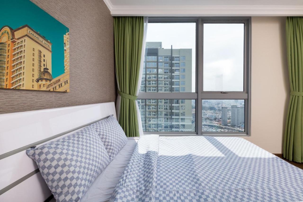 Homes By Christine - Vinhomes Central Park Ho Si Minh-város Kültér fotó