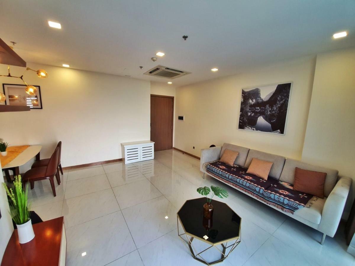 Homes By Christine - Vinhomes Central Park Ho Si Minh-város Kültér fotó